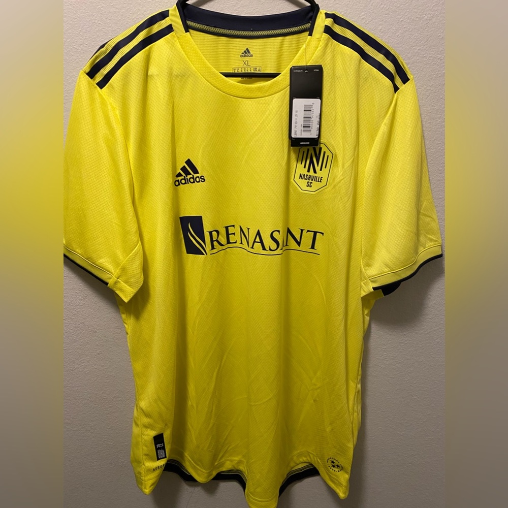 size XL nashville sc home soccer jersey! NWT!